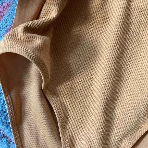 Bathing suit. NWT. Adorable Cupshe yellow , front ruffle & adjustable straps. - Picture 10 of 13